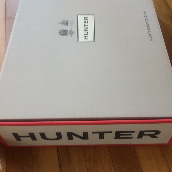 Gorgeous Hunter black tall matte Sheepskin Winter Snow boots 8 - Picture 2 of 15